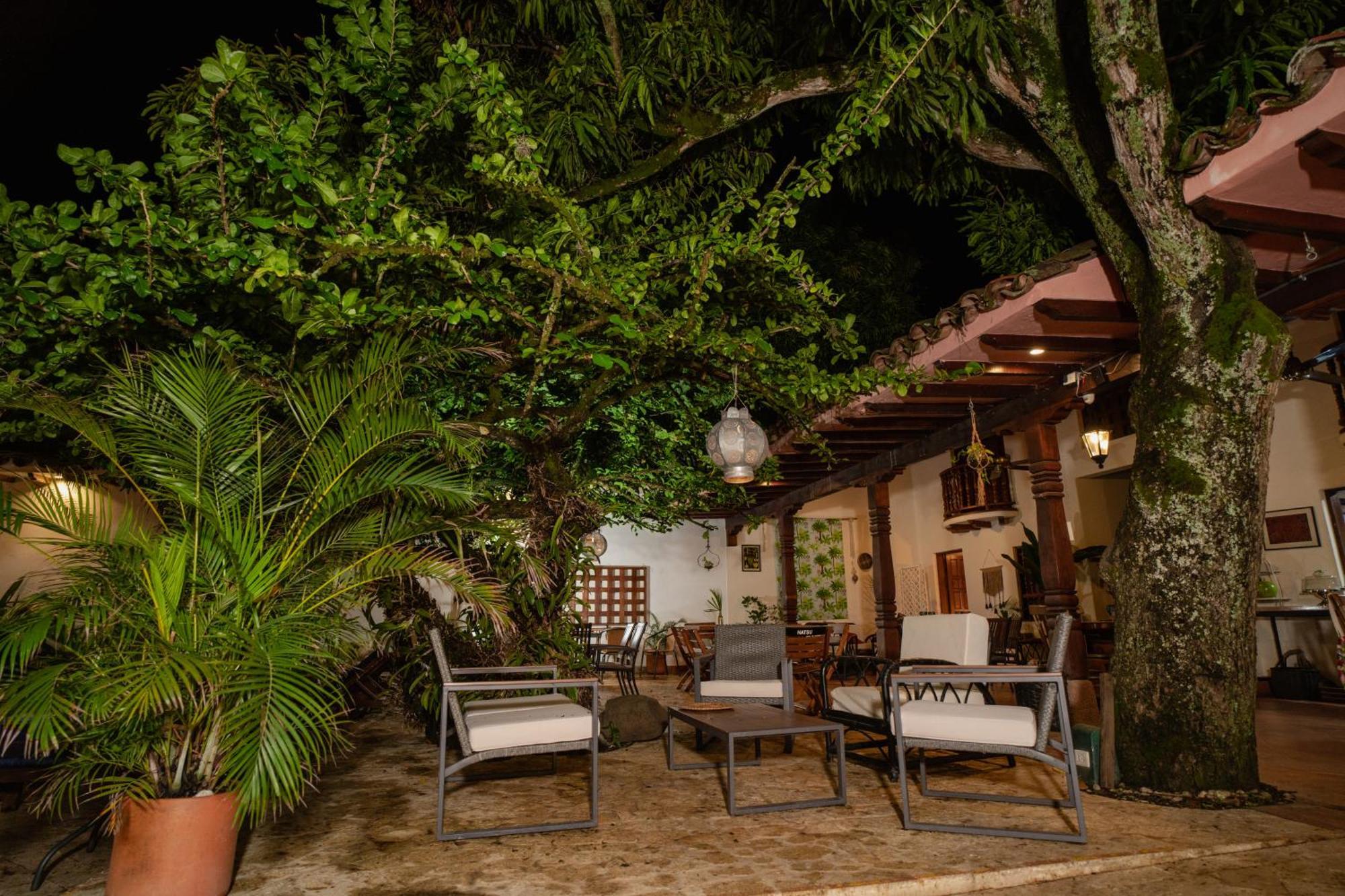 Hotel Boutique Al Alma Santa Fe de Antioquia Exteriör bild