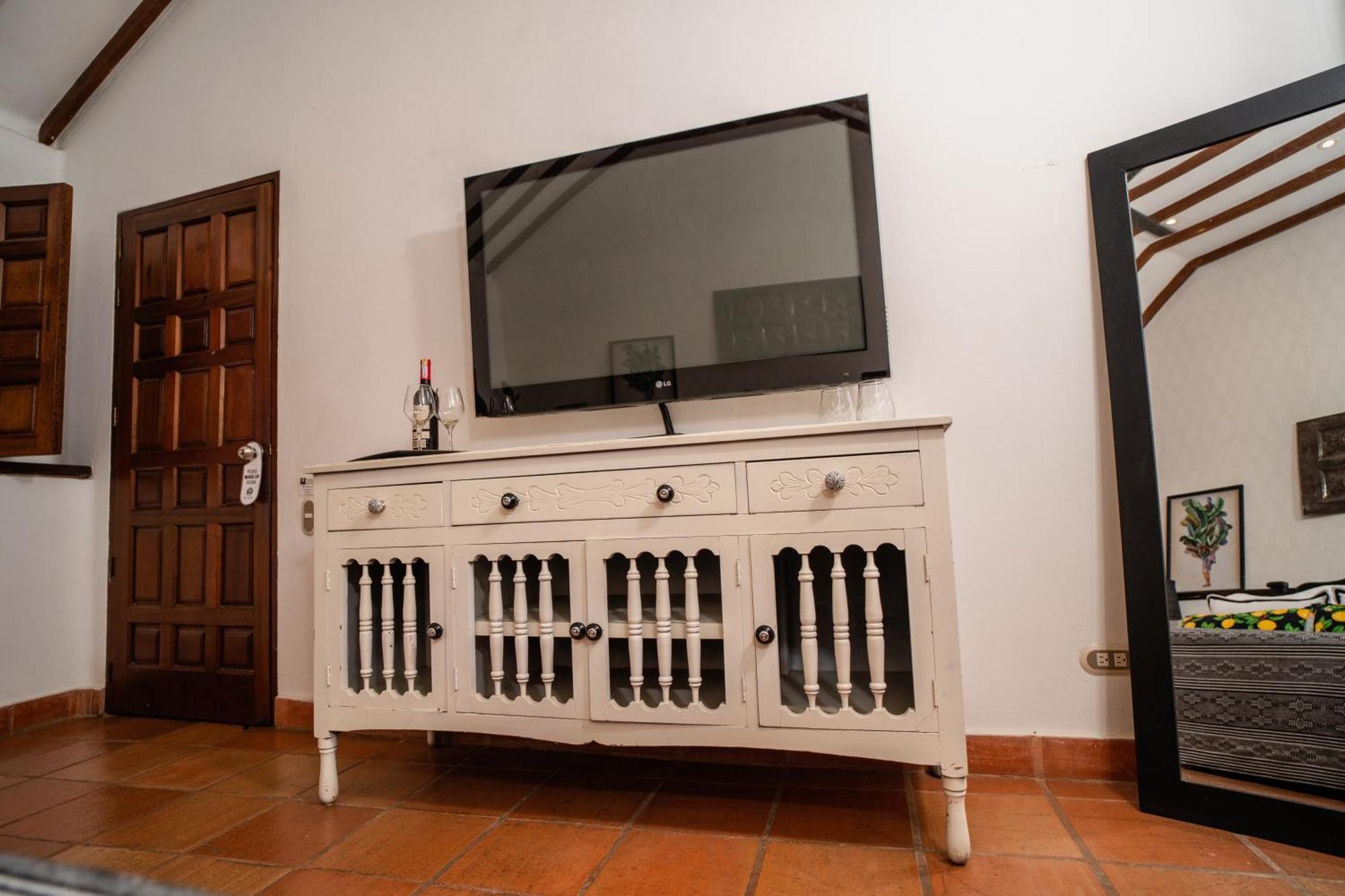 Hotel Boutique Al Alma Santa Fe de Antioquia Exteriör bild