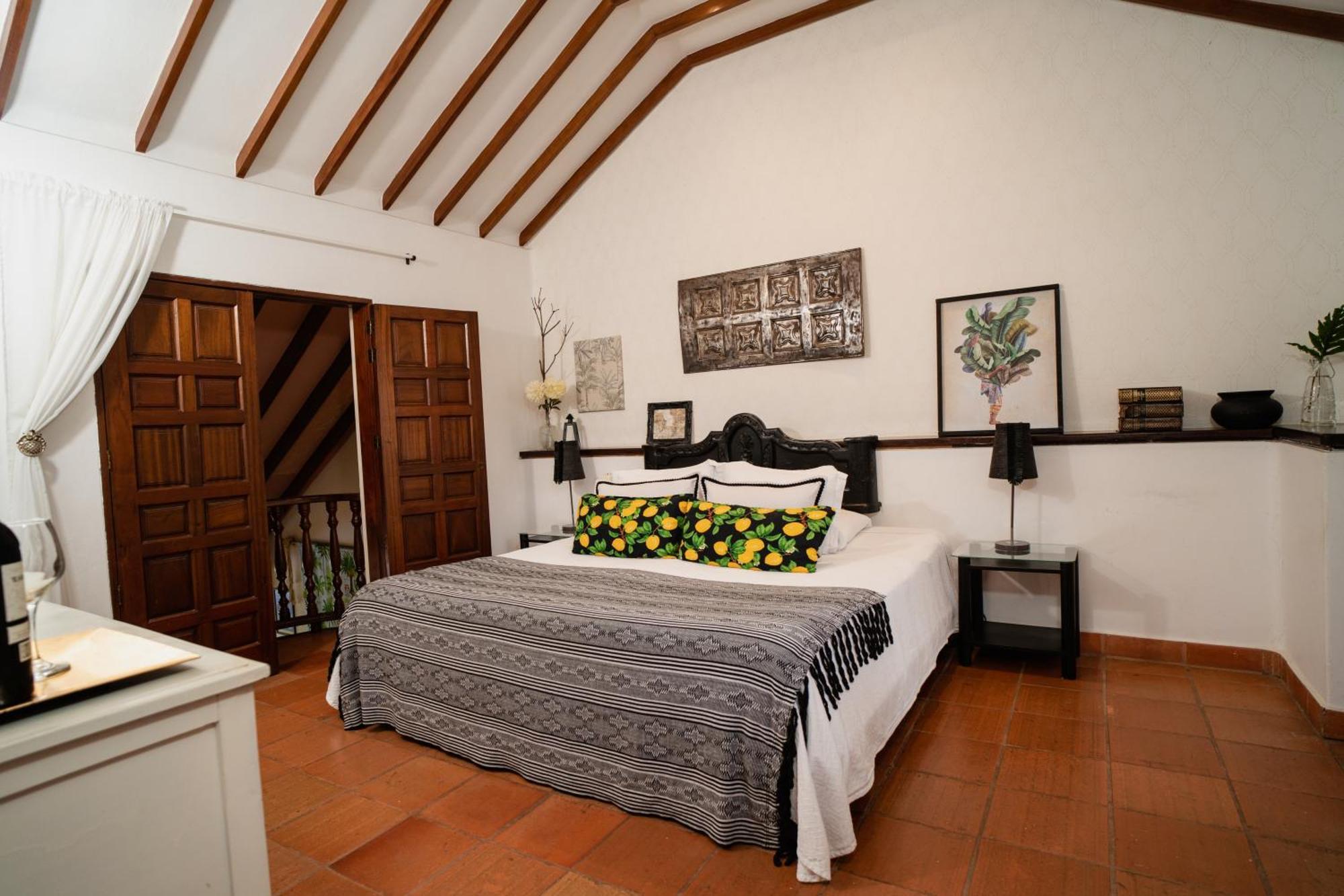 Hotel Boutique Al Alma Santa Fe de Antioquia Exteriör bild